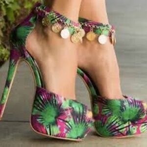 Scene Joy Tropical print platform peep toe heels sz 7.5 embellished ankle straps